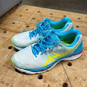 Women’s ASICS T650N running shoes, light use, clean and hardly worn